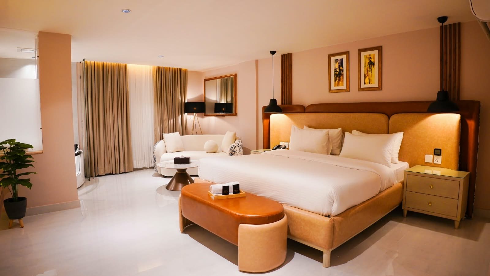 Atlas Hotel luxury room with jacuzzi